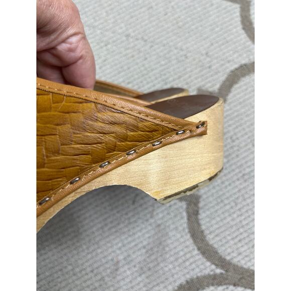 Olof Daughters Wooden Leather Clogs by Ulla made in Finland, size 38/ US 7.5 - Picture 12 of 14